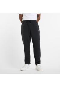 Spodnie męskie New Balance MP41503BK – czarne. Kolor: czarny. Materiał: dresówka, materiał, poliester, bawełna