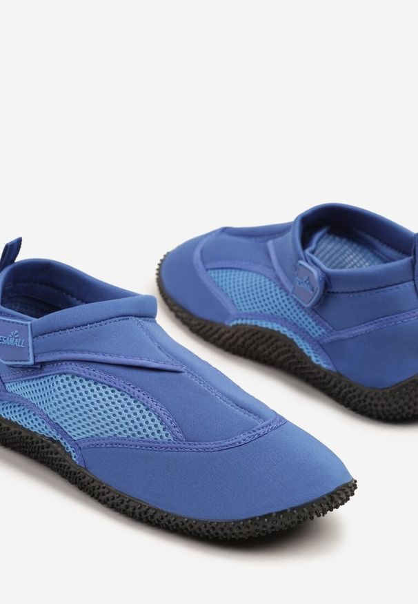 Born2be - Niebieskie Buty Sportowe z Elastyczną Cholewką do Wody Nimiliara. Okazja: na plażę. Zapięcie: rzepy. Kolor: niebieski. Szerokość cholewki: normalna. Wzór: aplikacja. Sezon: lato