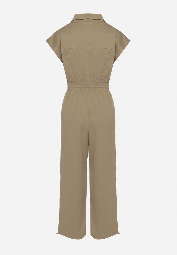 Born2be - Zielony Kombinezon na Krótki Rękaw z Kołnierzykiem i Zapięciem na Suwak Kareldi. Okazja: na co dzień. Kolor: zielony. Długość rękawa: krótki rękaw. Długość: krótkie. Styl: klasyczny, casual, elegancki