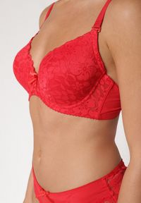 Born2be - Czerwony Klasyczny Komplet Biustonosz i Majtki Figi z Koronką Ezilene. Kolor: czerwony. Materiał: koronka. Wzór: koronka #5