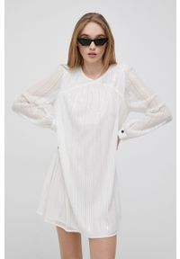 Superdry sukienka kolor biały mini oversize. Kolor: biały. Długość rękawa: długi rękaw. Typ sukienki: oversize. Długość: mini #5