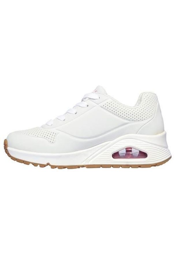 skechers - Buty do chodzenia dla dzieci Skechers Uno Stand ON Air. Zapięcie: sznurówki. Kolor: biały. Materiał: tkanina, materiał, guma, syntetyk. Szerokość cholewki: normalna. Sport: turystyka piesza