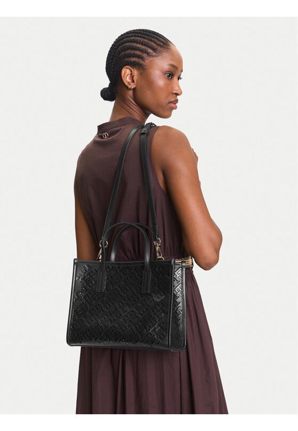 TOMMY HILFIGER - Tommy Hilfiger Torebka Th City Mini AW0AW17500 Granatowy. Kolor: niebieski. Materiał: skórzane