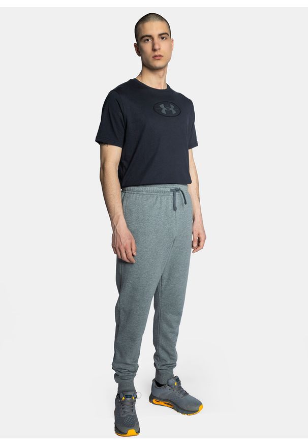 Spodnie dresowe męskie szare Under Armour Rival Fleece Joggers. Kolor: szary. Materiał: dresówka. Sport: fitness