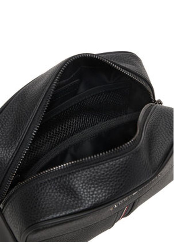 TOMMY HILFIGER - Tommy Hilfiger Kosmetyczka Th Central Washbag AM0AM14172 Czarny. Kolor: czarny. Materiał: skóra