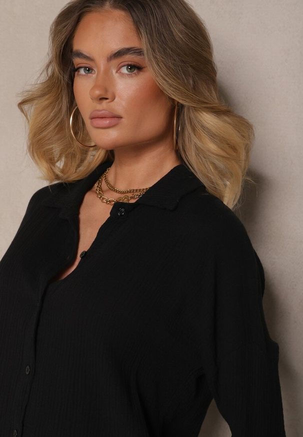 Renee - Czarny Muślinowy Komplet z Bawełny Spodnie i Koszula z Regulowanymi Rękawami Janalise. Kolor: czarny. Materiał: bawełna