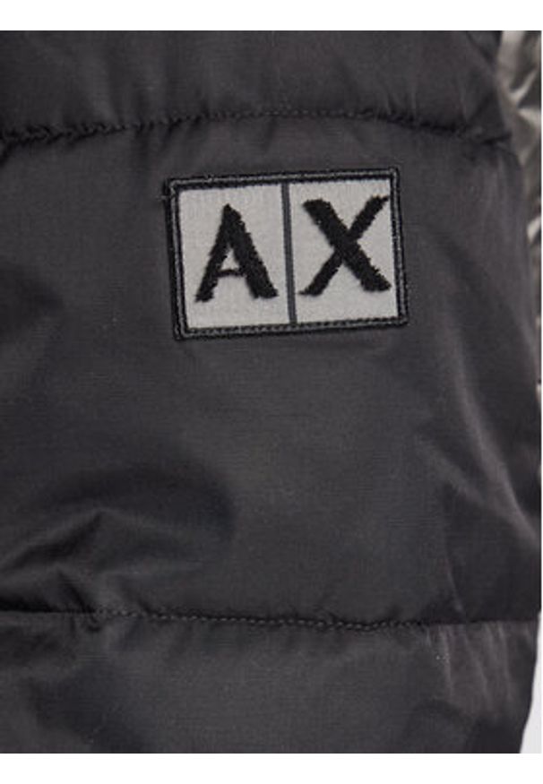 Armani Exchange Kurtka zimowa 6LZK34 ZNWHZ 7900 Szary Regular Fit. Kolor: szary. Materiał: syntetyk. Sezon: zima