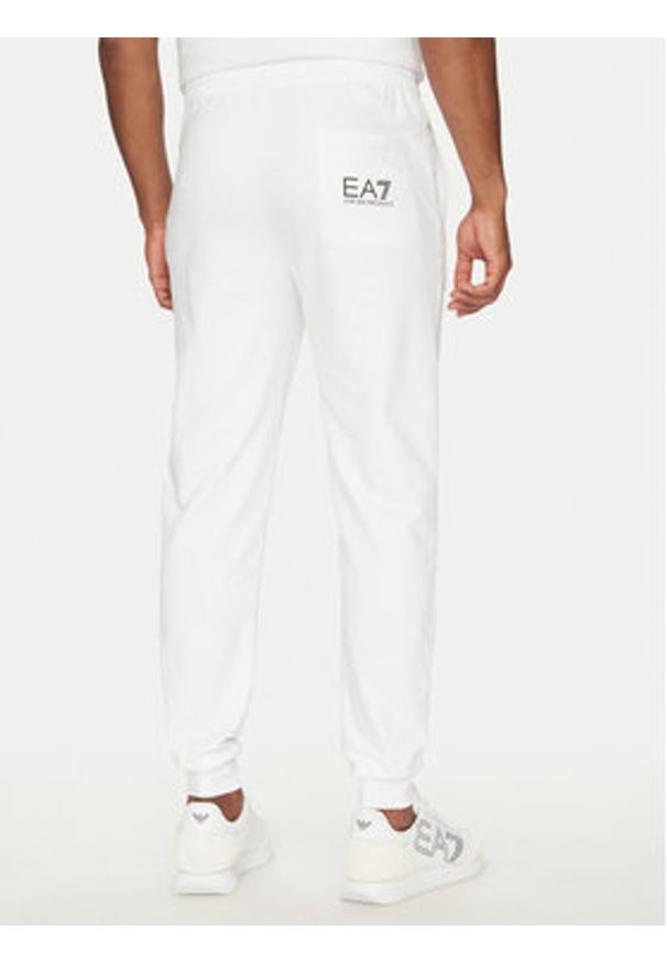 EA7 Emporio Armani Spodnie dresowe 7M000571 AF13512 M0003 Biały Regular Fit. Kolor: biały. Materiał: bawełna