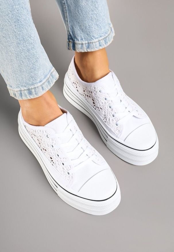 Born2be - Białe Trampki na Grubej Podeszwie z Ażurową Cholewką Felariona. Okazja: na co dzień. Kolor: biały. Materiał: jeans. Szerokość cholewki: normalna. Wzór: ażurowy. Styl: klasyczny, casual