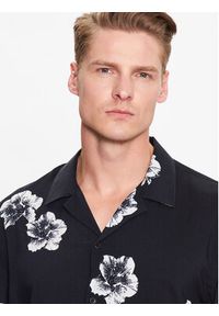 Lindbergh Koszula 30-203425 Czarny Relaxed Fit. Kolor: czarny. Materiał: wiskoza