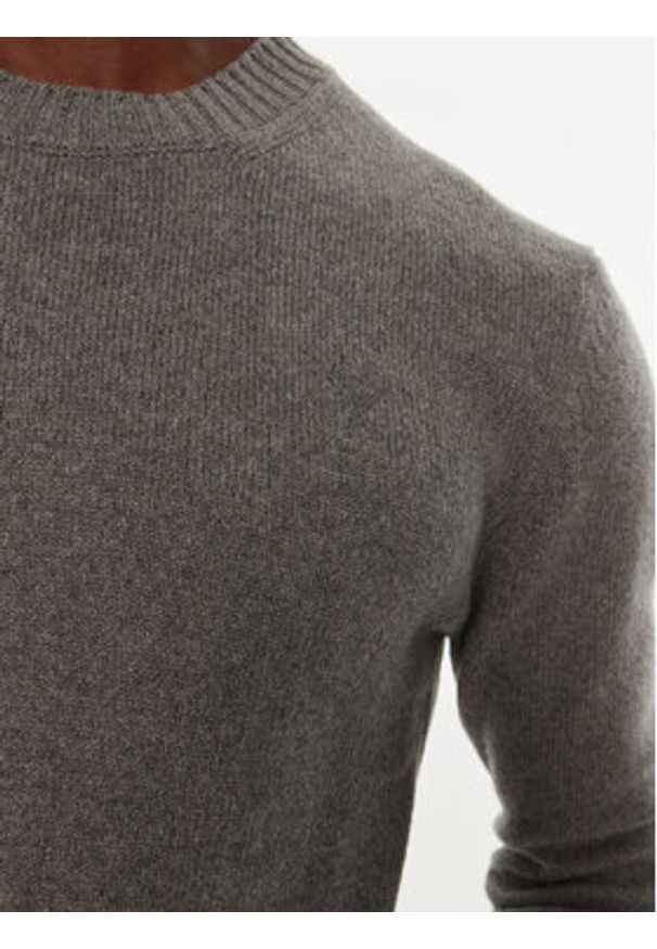 AMI PARIS - AMI Paris Sweter HKS057.005 Szary Regular Fit. Kolor: szary. Materiał: kaszmir