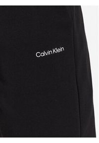 Calvin Klein Szorty sportowe Micro Logo K10K111208 Czarny Regular Fit. Kolor: czarny. Materiał: bawełna, syntetyk. Styl: sportowy