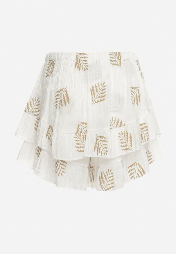 Born2be - Białe Wiskozowe Szorty Spódnica z Lekką Falbaną o Luźnym Kroju Quirest. Kolor: biały. Materiał: wiskoza