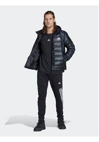 Adidas - adidas Kurtka puchowa 3-Stripes Sdp Badge Of Sport HK6669 Czarny Regular Fit. Kolor: czarny. Materiał: puch, syntetyk. Styl: sportowy #5