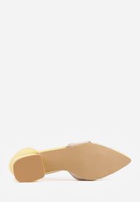 Born2be - Żółte Czółenka na Obacasie z Wycięciami i Metalicznymi Paskami Prosilis. Okazja: na co dzień. Zapięcie: pasek. Kolor: żółty. Materiał: koronka. Obcas: na obcasie. Styl: casual, elegancki. Wysokość obcasa: średni #4