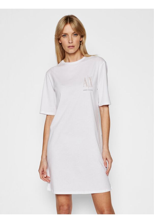 Armani Exchange Sukienka codzienna 8NYADX YJG3Z 9130 Biały Regular Fit. Okazja: na co dzień. Kolor: biały. Materiał: bawełna. Typ sukienki: proste. Styl: casual