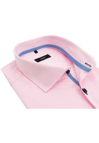 Mmer / Villaro - Koszule męskie - Jasnoróżowa koszula męska Mmer 201. Typ kołnierza: kołnierzyk klasyczny. Kolor: różowy. Materiał: bawełna, tkanina. Długość: długie. Wzór: kropki. Styl: elegancki, klasyczny #1