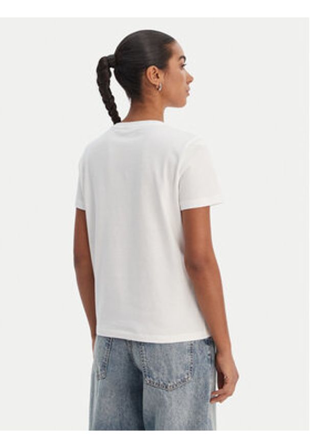 Desigual T-Shirt 26SWTK51 Biały Regular Fit. Kolor: biały. Materiał: bawełna