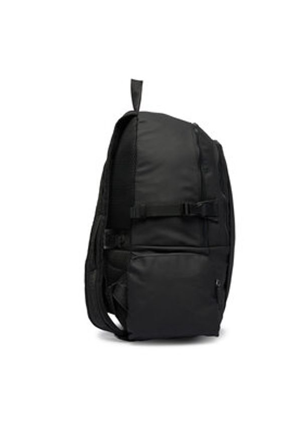 Blauer Plecak S6WORCE03/SPL Czarny. Kolor: czarny. Materiał: materiał