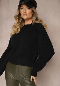 Renee - Czarny Sweter z Wiskozą i Splotem w Stylu Warkocz z Półgolfem Sinithia. Kolor: czarny. Materiał: wiskoza. Wzór: ze splotem. Sezon: zima