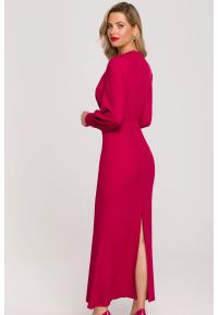 Makover - Długa wieczorowa sukienka rybka z bufiastymi rękawami śliwka. Okazja: na ślub cywilny, na wesele, na imprezę. Styl: wizytowy. Długość: maxi #2