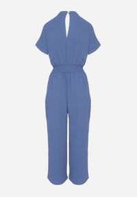 Born2be - Granatowy Kombinezon z Wiskozy z Gumką w Talii i Dekoltem w Serek z Guzikami Nisella. Okazja: na co dzień. Kolor: niebieski. Materiał: wiskoza. Długość rękawa: krótki rękaw. Długość: krótkie. Styl: casual, elegancki #4