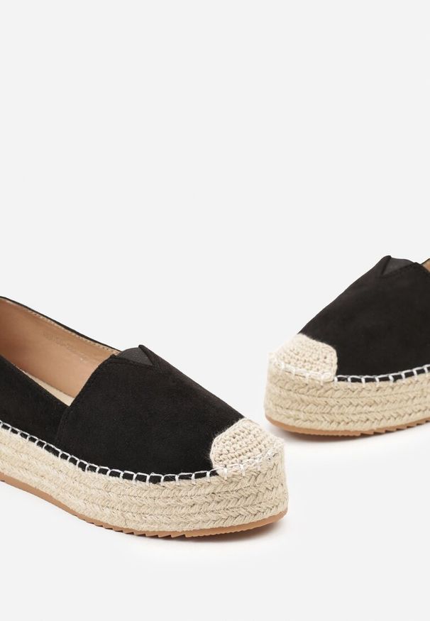 Born2be - Czarne Espadryle na Plecionej Platformie z Ekozamszu Avalana. Kolor: czarny. Materiał: len. Obcas: na platformie. Styl: elegancki