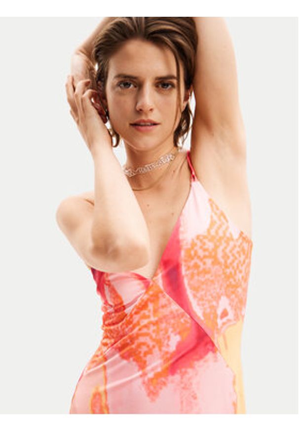 Desigual Sukienka letnia Nerea 24SWVK19 Różowy Regular Fit. Kolor: różowy. Materiał: syntetyk. Sezon: lato