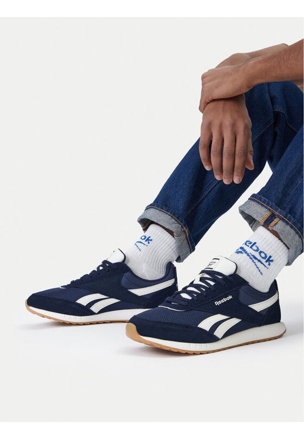 Reebok Sneakersy CEO-MODA AR30315MDCT Granatowy. Kolor: niebieski. Materiał: materiał