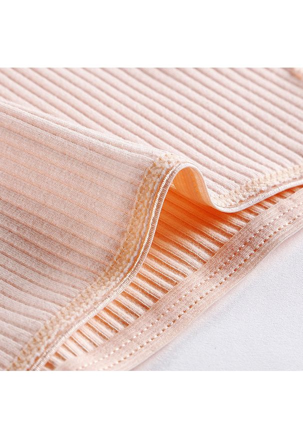 Intica - Figi prążkowane z koronką na co dzień i okazje Asja. Kolor: zielony. Materiał: prążkowany, koronka. Wzór: koronka