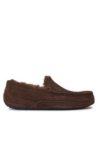 Ugg Kapcie M Ascot 1101110 Brązowy. Kolor: brązowy. Materiał: skóra, zamsz