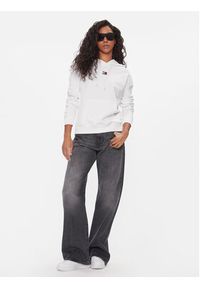 Tommy Jeans Bluza Badge DW0DW15411 Biały Relaxed Fit. Kolor: biały. Materiał: bawełna #5