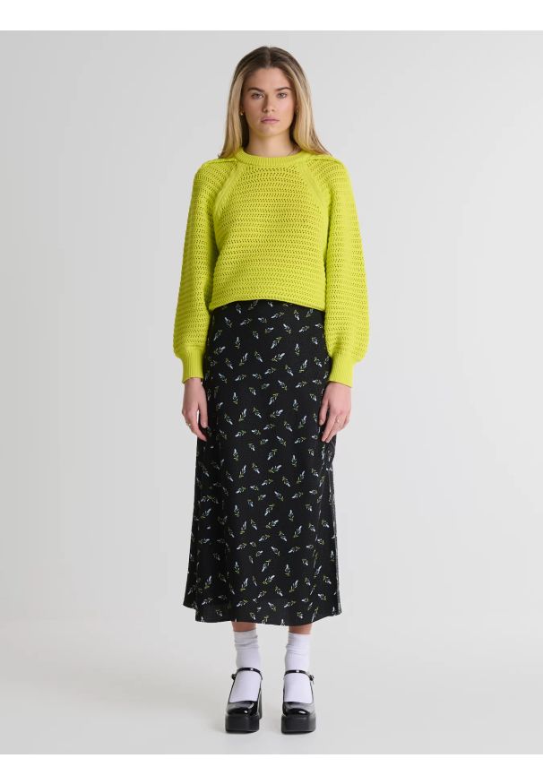 Big-Star - Sweter damski o ażurowym splocie limonkowy Funia 300. Kolor: zielony. Materiał: jeans. Długość rękawa: raglanowy rękaw. Wzór: ażurowy, ze splotem. Styl: elegancki, klasyczny