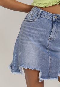 Renee - Jasnoniebieska Spódnica Paphexia. Kolor: niebieski. Materiał: jeans, denim. Wzór: aplikacja #4