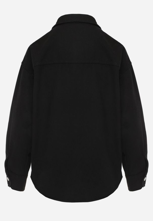 Born2be - Czarna Bawełniana Kurtka Jeansowa o Koszulowym Kroju na Napy Yrelola. Okazja: na co dzień, do pracy. Kolor: czarny. Materiał: jeans, bawełna. Długość: długie. Styl: casual, klasyczny