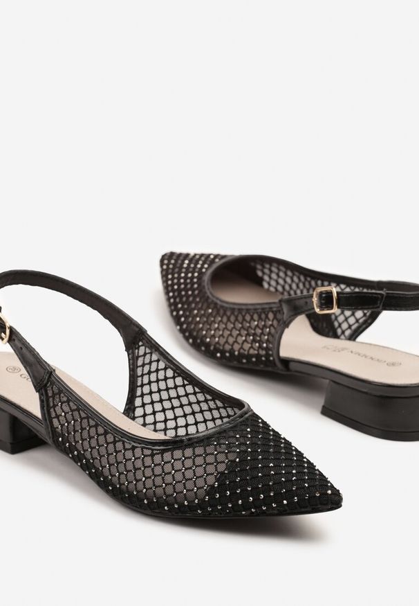Born2be - Czarne Siateczkowe Sandały Slingback ze Skórzaną Wkładką Falwia. Okazja: na co dzień. Kolor: czarny. Materiał: skóra. Wzór: ażurowy, aplikacja. Obcas: na obcasie. Styl: elegancki, casual. Wysokość obcasa: średni
