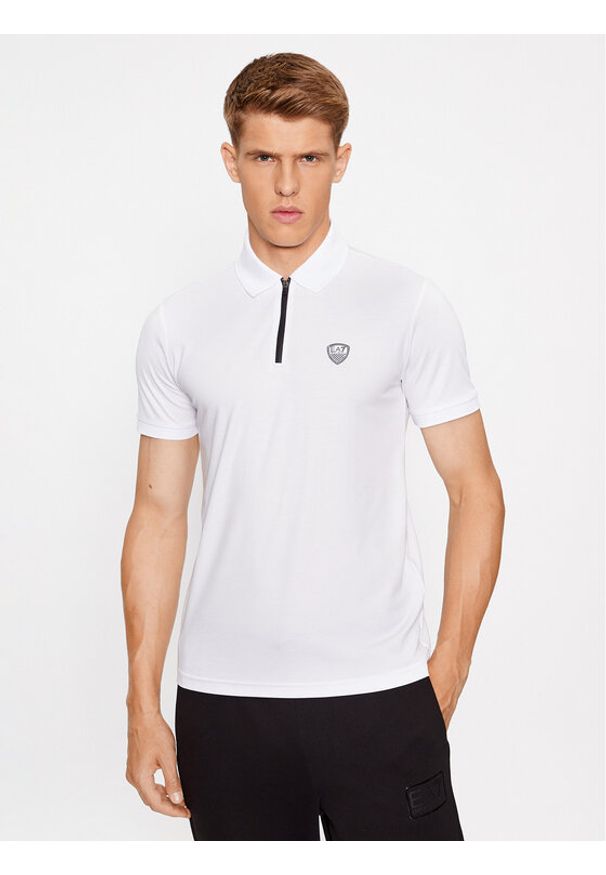 EA7 Emporio Armani Polo 8NPF13 PJRGZ 1100 Biały Regular Fit. Typ kołnierza: polo. Kolor: biały. Materiał: wiskoza, syntetyk