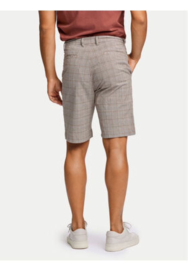 Lindbergh Szorty materiałowe 30-505024 Beżowy Wide Fit. Kolor: beżowy. Materiał: bawełna