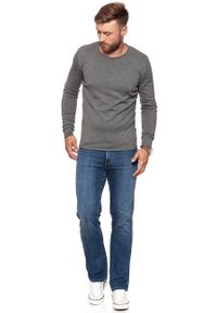 Wrangler - MĘSKI SWETER WRANGLER ROLL EDGE CREW GREY MARL W8624RGVB. Kolor: szary. Styl: klasyczny #7