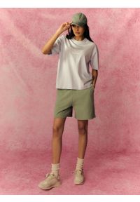 4f - 4F T-shirt loose z nadrukiem damski - niebieski XS. Okazja: na co dzień. Kolor: niebieski. Materiał: materiał, bawełna. Wzór: nadruk. Styl: casual #2