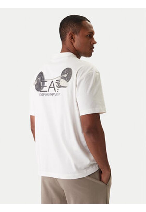 EA7 Emporio Armani T-Shirt 7M001402 AF22264 U0004 Écru Regular Fit. Materiał: bawełna