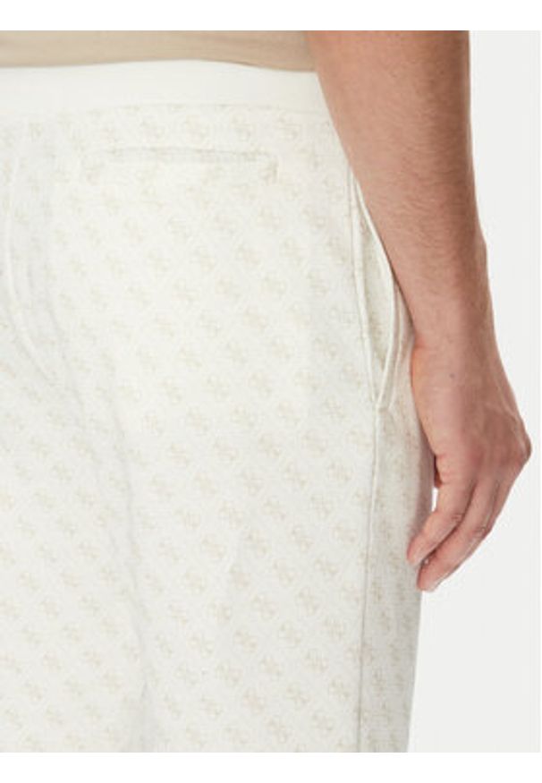 Guess Spodnie dresowe Korbin Z2BB05 FL04Q Écru Regular Fit. Materiał: bawełna
