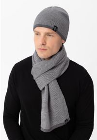 Volcano - Klasyczny szal zimowy H-DARK. Kolor: szary. Materiał: dzianina. Wzór: ze splotem, aplikacja, jednolity. Sezon: zima. Styl: klasyczny #1