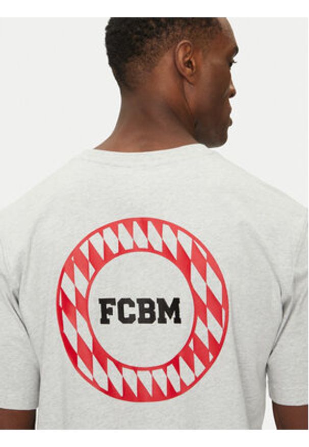 Adidas - adidas T-Shirt FC Bayern VRCT JL6112 Szary Regular Fit. Kolor: szary. Materiał: bawełna