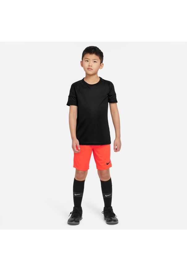 Spodnie sportowe chłopięce Nike JR Park Iii Knit. Kolor: czerwony. Długość: krótkie