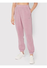 Reebok Spodnie dresowe Classics Natural Dye HK4953 Różowy Relaxed Fit. Kolor: różowy. Materiał: bawełna, dresówka #1