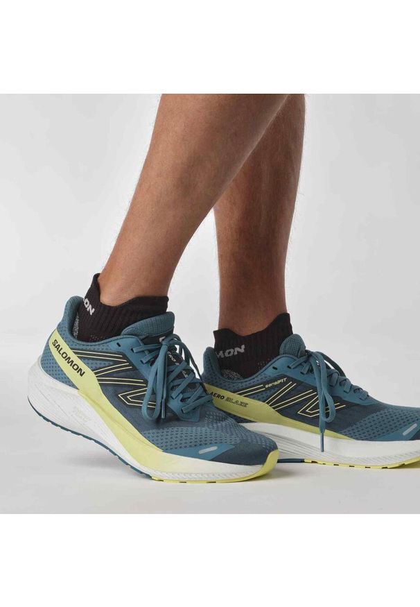 salomon - Asfaltowe buty do biegania dla mężczyzn Salomon Aero Blaze. Kolor: zielony, niebieski, wielokolorowy. Sport: bieganie