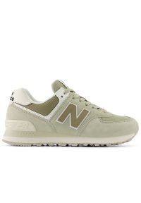 Buty New Balance WL574DP2 - zielone. Okazja: na co dzień. Kolor: zielony. Materiał: guma, skóra, zamsz, materiał, syntetyk. Szerokość cholewki: normalna. Model: New Balance 574