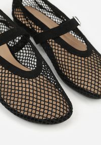 Renee - Czarne Balerinki Ozdobione Siateczką Arolamar. Okazja: na co dzień. Zapięcie: sprzączka. Kolor: czarny. Materiał: jeans. Wzór: aplikacja. Sezon: lato. Styl: casual, elegancki #2