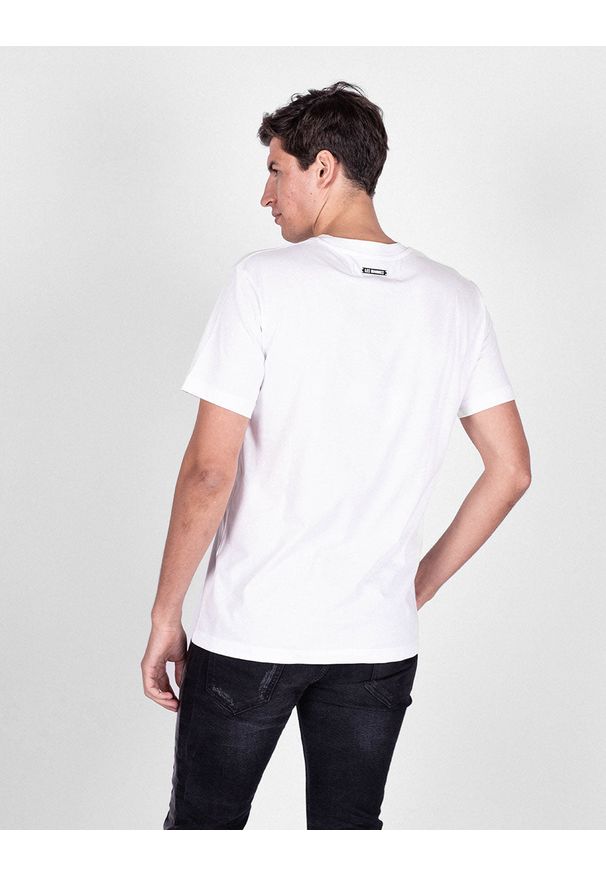 Les Hommes T-shirt "Vertical Line" | LJT201 700P | Vertical Line | Mężczyzna | Biały. Okazja: na co dzień. Kolor: biały. Materiał: bawełna. Wzór: nadruk. Styl: casual